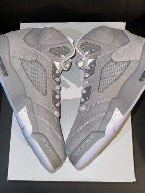Jordan Air Jordan 5 Retro 2026 Wolf Grey Nubuck